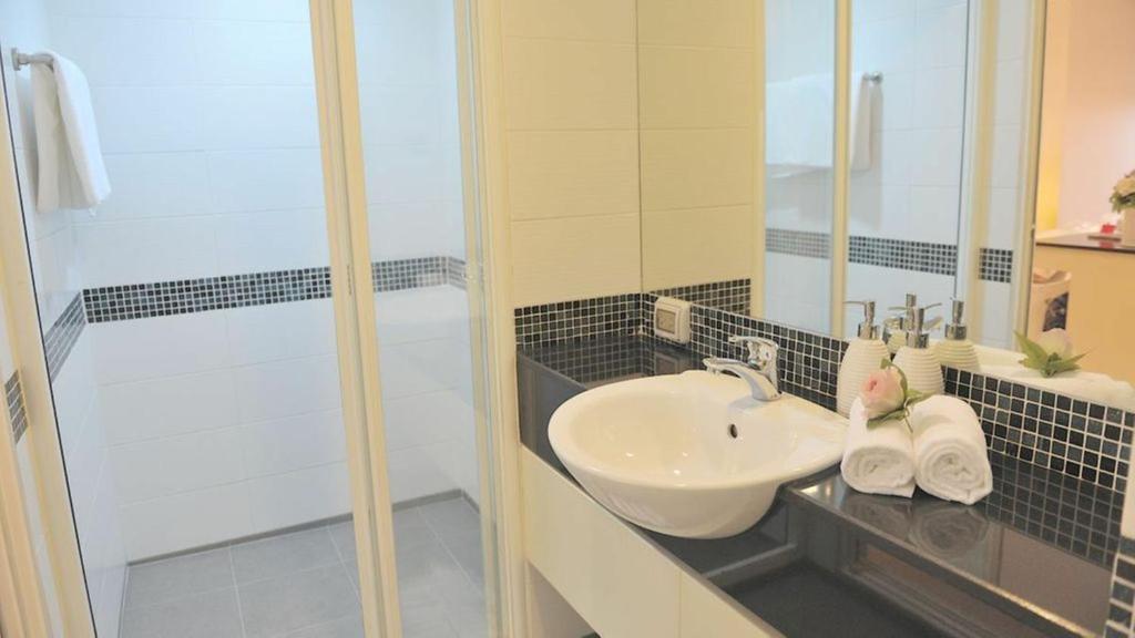 Duplex 21 Apartment Bangkok Exterior foto