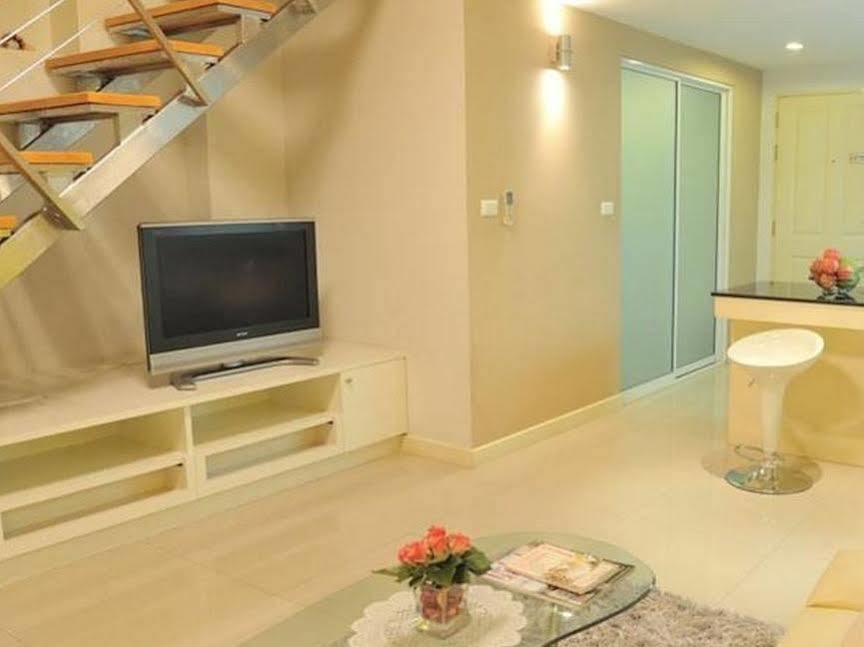 Duplex 21 Apartment Bangkok Exterior foto